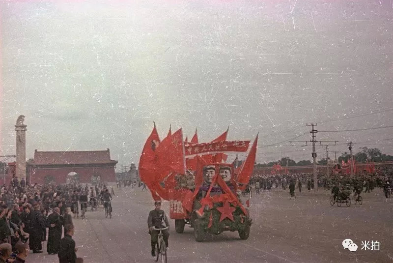 传奇摄影师，1000张罕见照片，记录70年前的中国