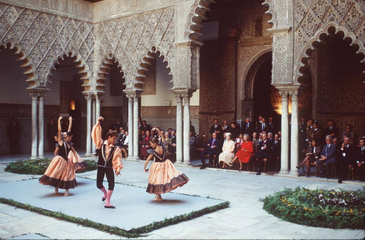 queen watches flamenco in seville